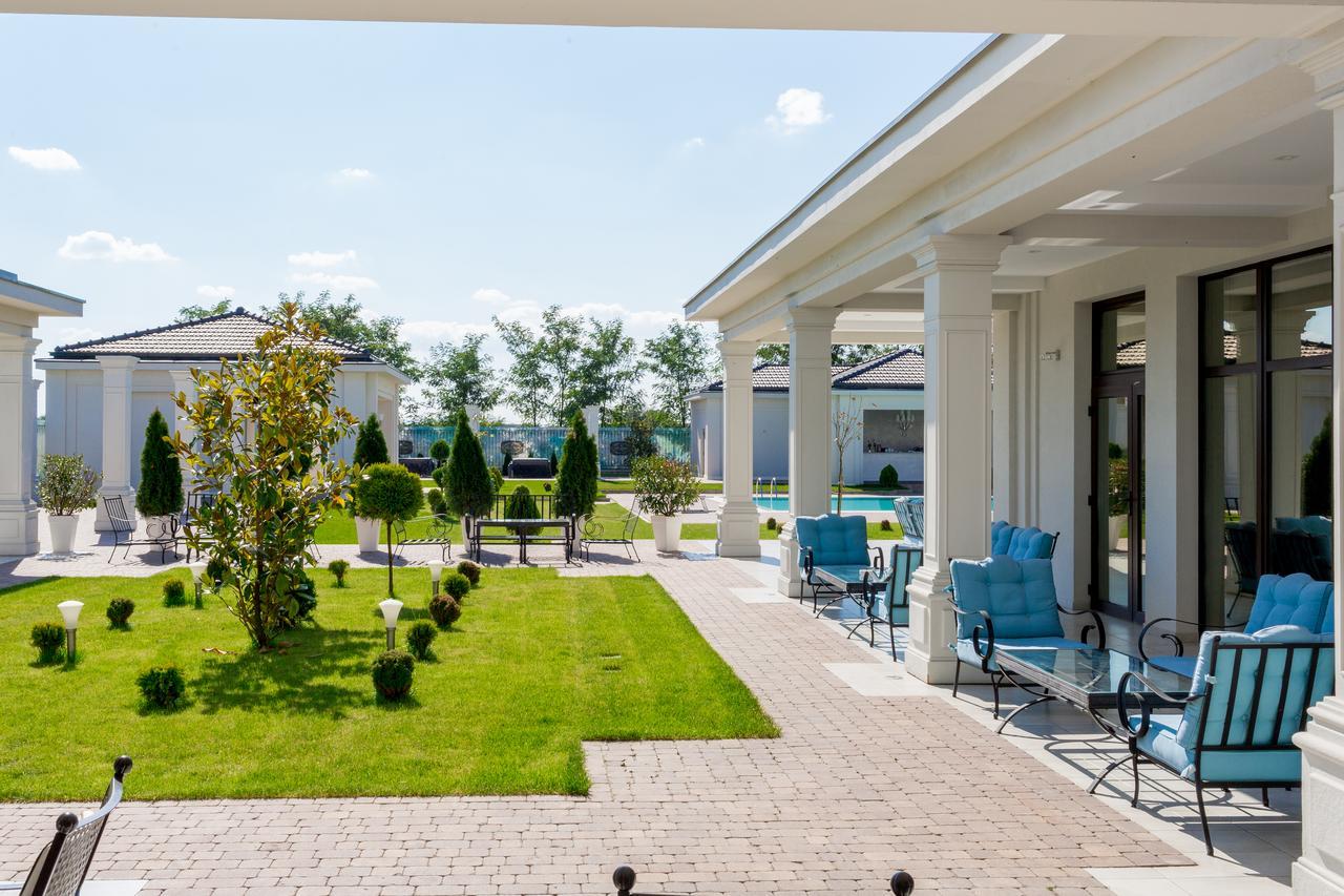 J'adore Boutique Hotel Lugoj Exterior foto