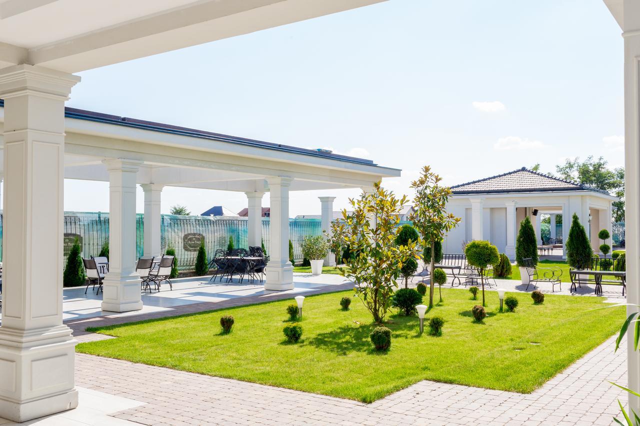 J'adore Boutique Hotel Lugoj Exterior foto